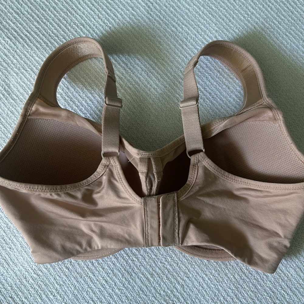 Modern Movement high impact bra - Picture 3 of 4